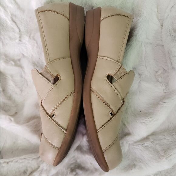 Mushrooms Flats Size 9 - Picture 2 of 6